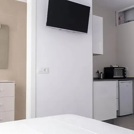 Estudios Contemporaneos Y Centricos Solo Familias Parejas * Conil De La Frontera