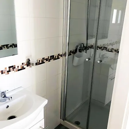 Apartment Estudios Contemporaneos Y Centricos Solo Familias Parejas *